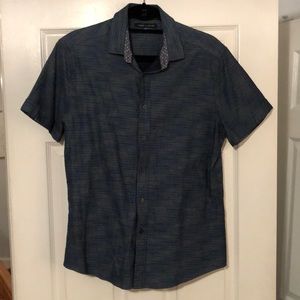 Vince Camuto Short Sleeve Casual Button Down Shirt - Mens Medium